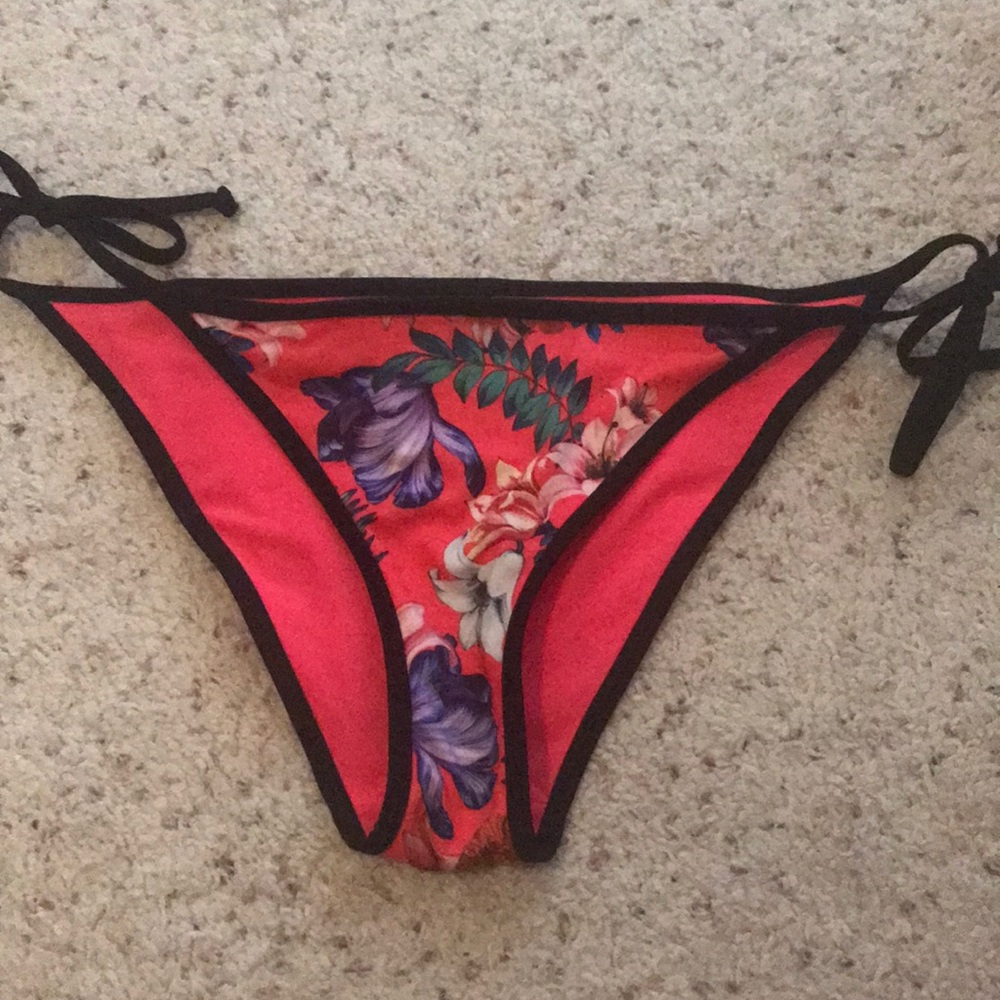 H&M bikini bottom size 8